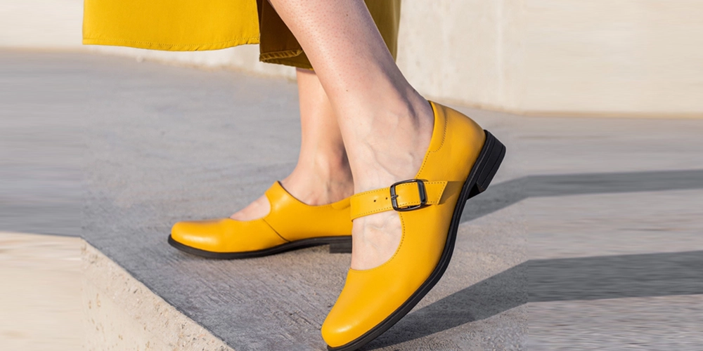 Yellow-Shoes