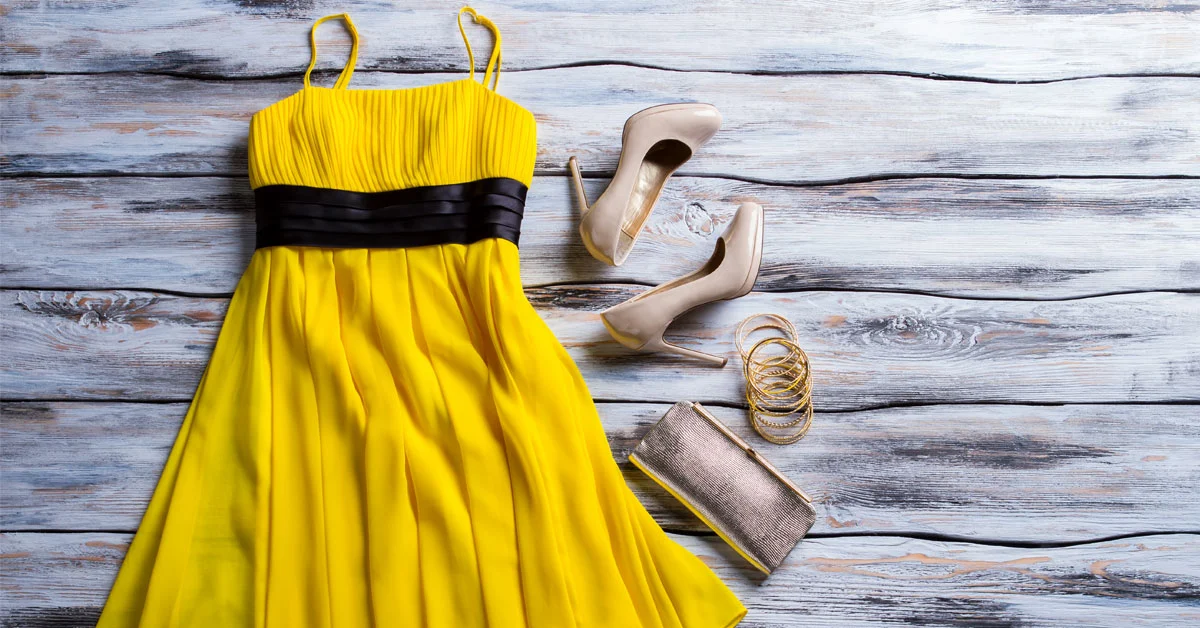 What color shoes for yellow dress?